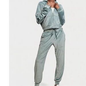 Victoria's Secret Velvet Lounge Set in Sage Medium